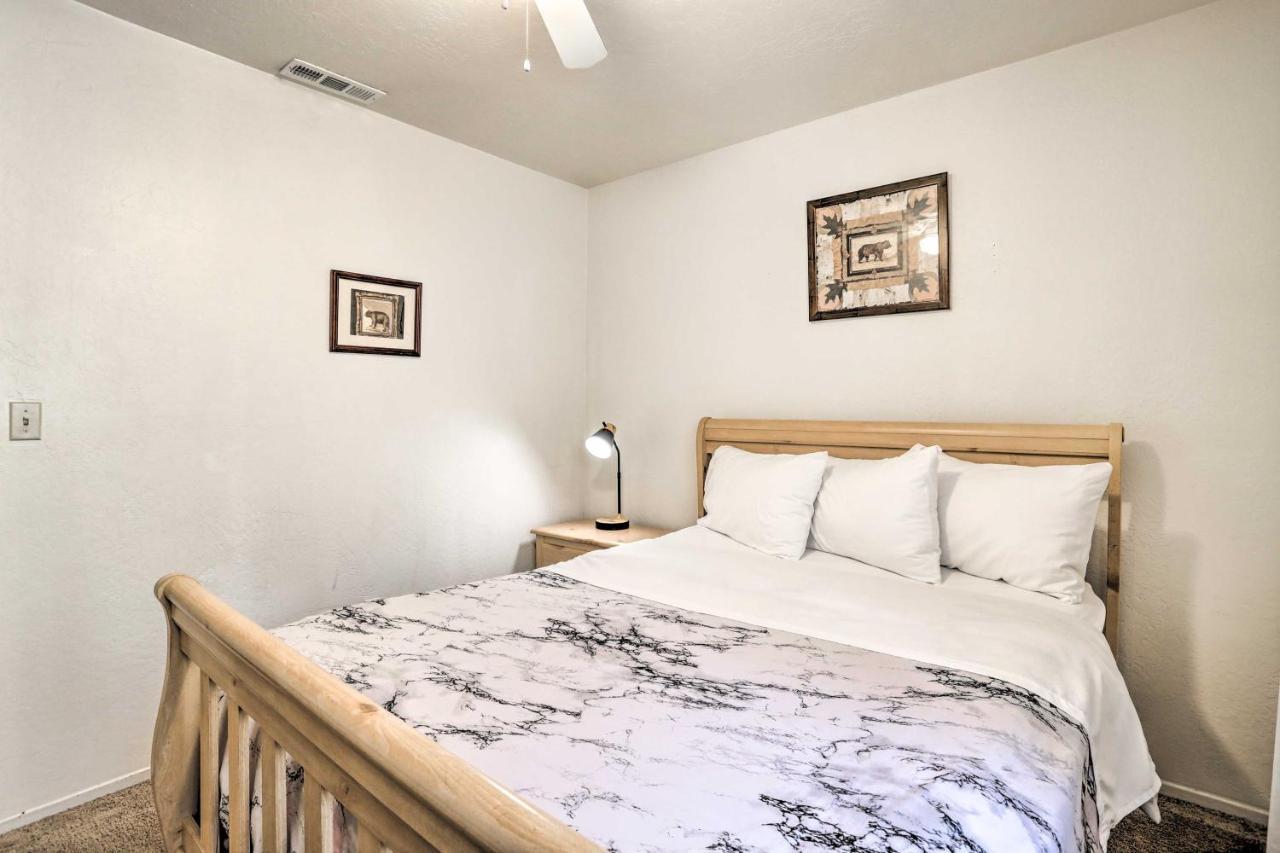 Big Bear Cabin With Deck And Hot Tub, Near Resorts! Big Bear Lake Bagian luar foto